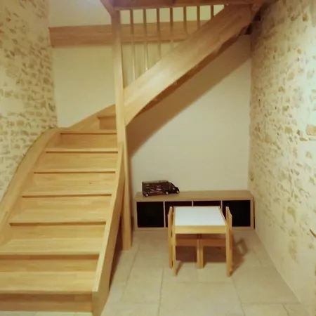 De L'echaudi بيت للعطل La Réorthe